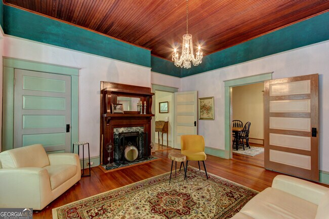 Building Photo - 127 Wilkins Rd