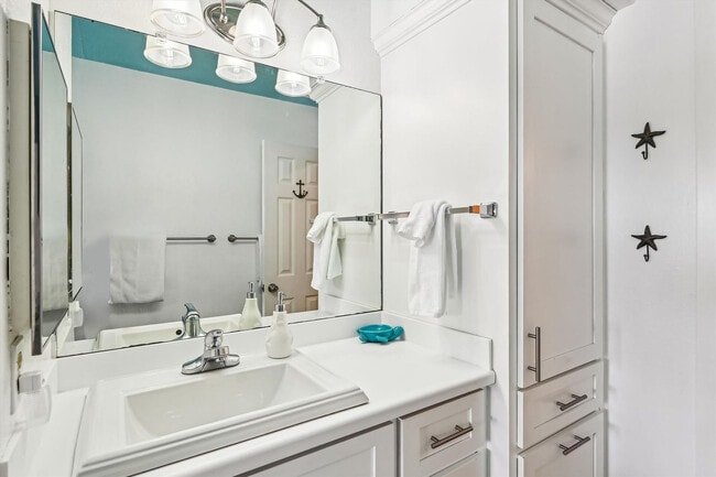 Building Photo - 17751 Panama City Beach Pkwy