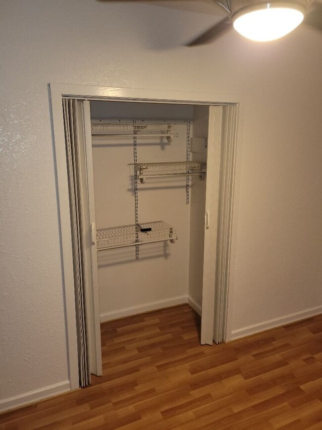 Building Photo - Quaint 2 bed