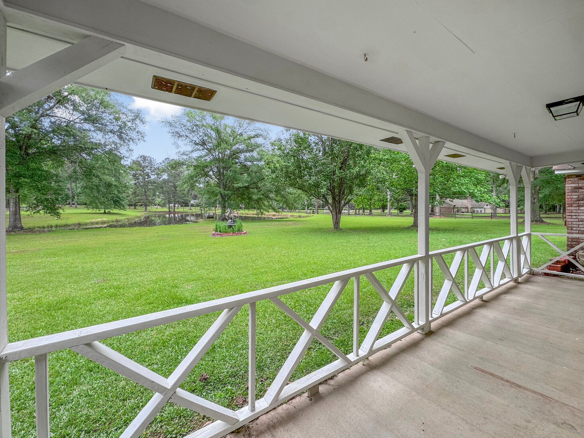 Building Photo - 1080 Pine Cone Ln