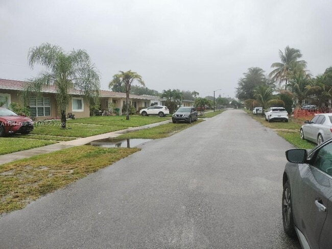 Building Photo - 1130 NE 201st Terrace