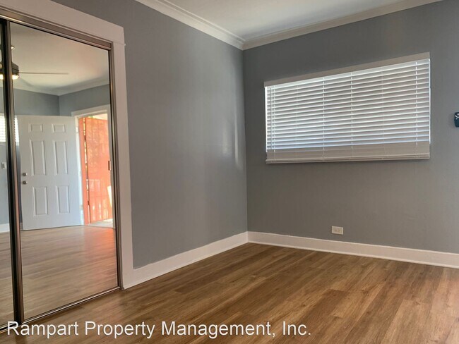 Building Photo - 1344 W 39th St