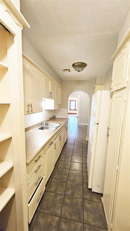 Building Photo - 2427 W Park Pl