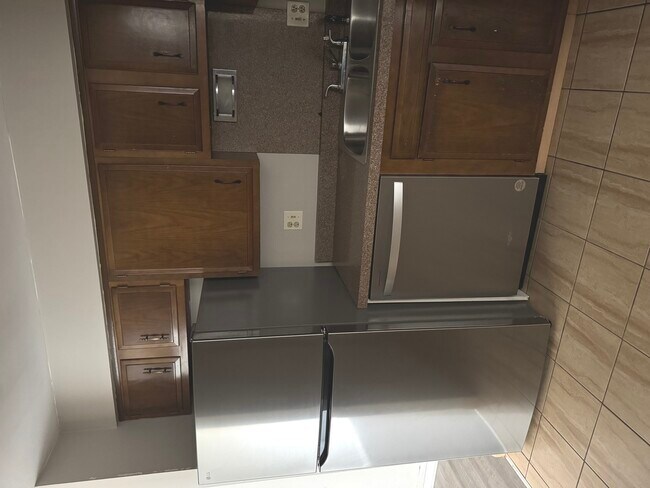 Building Photo - 4518 Beau Monde Dr