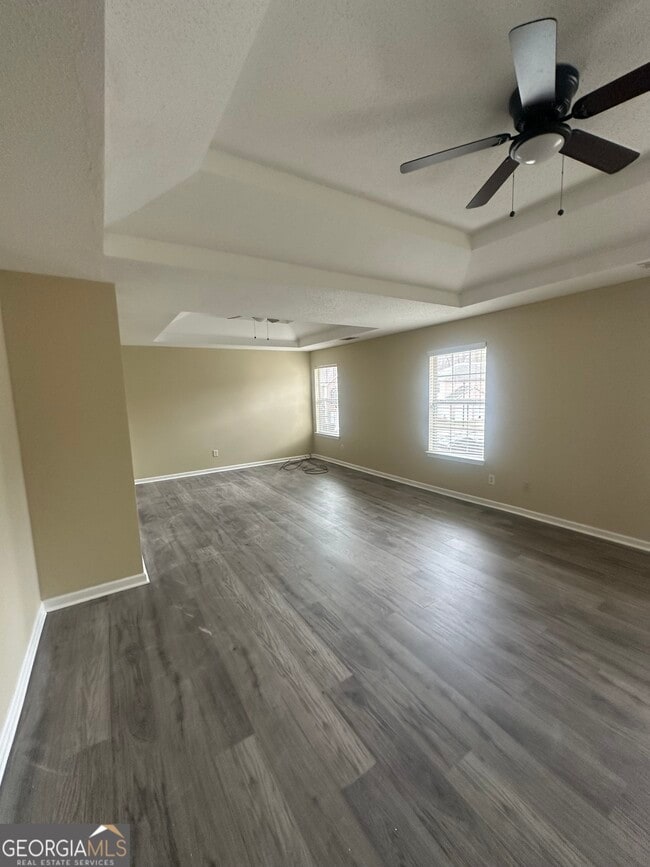 Building Photo - 3682 Fremont Dr