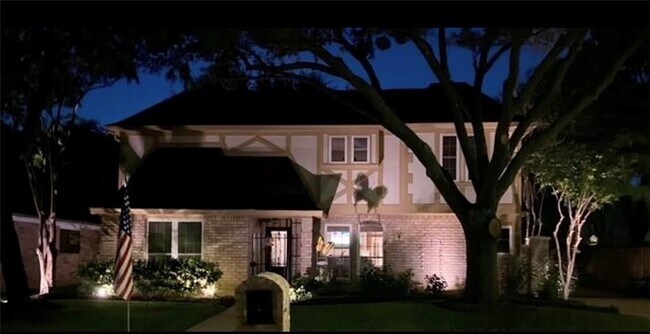 Building Photo - 2206 Hickory Lawn Dr