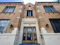 Building Photo - 1426 N Edgemont St