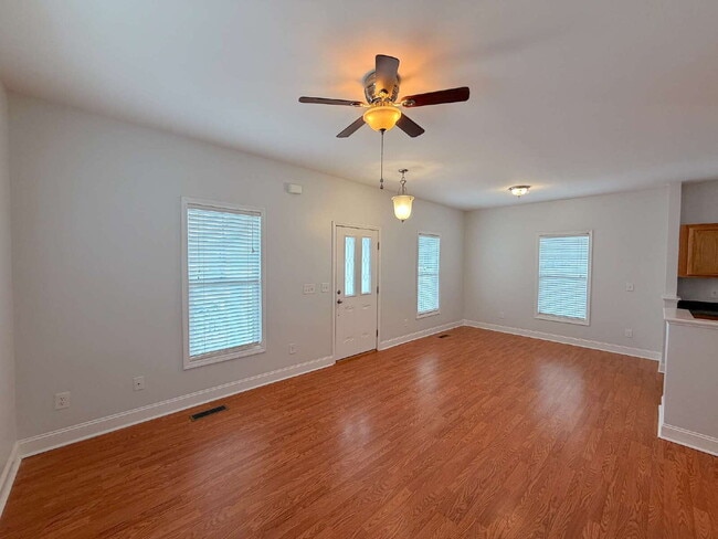 Building Photo - Charming 3-Bedroom Home in the Heart of Raleigh!