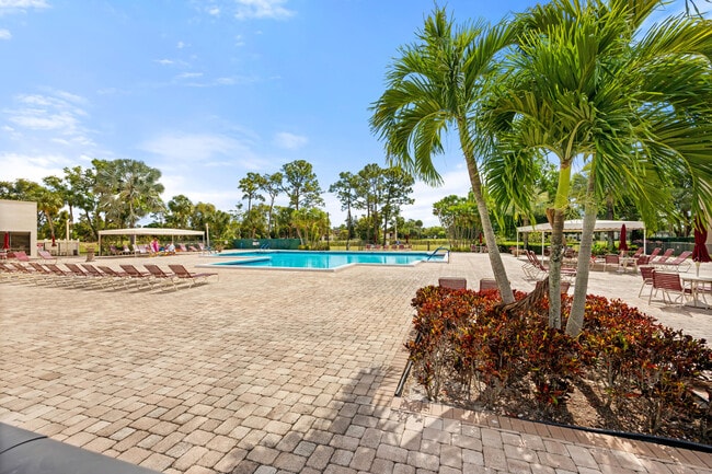 Building Photo - 4700 Lucerne Lakes Blvd W