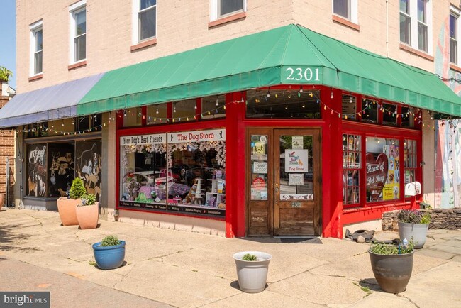 Building Photo - 506 E Windsor Ave