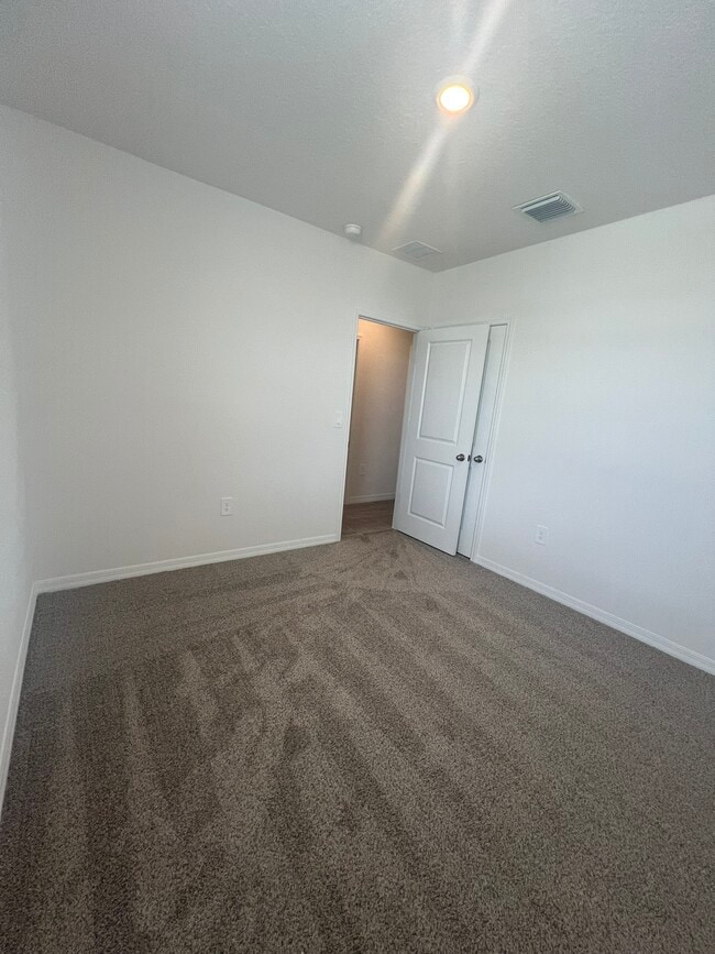 Building Photo - 2511 Linda Knl Ln