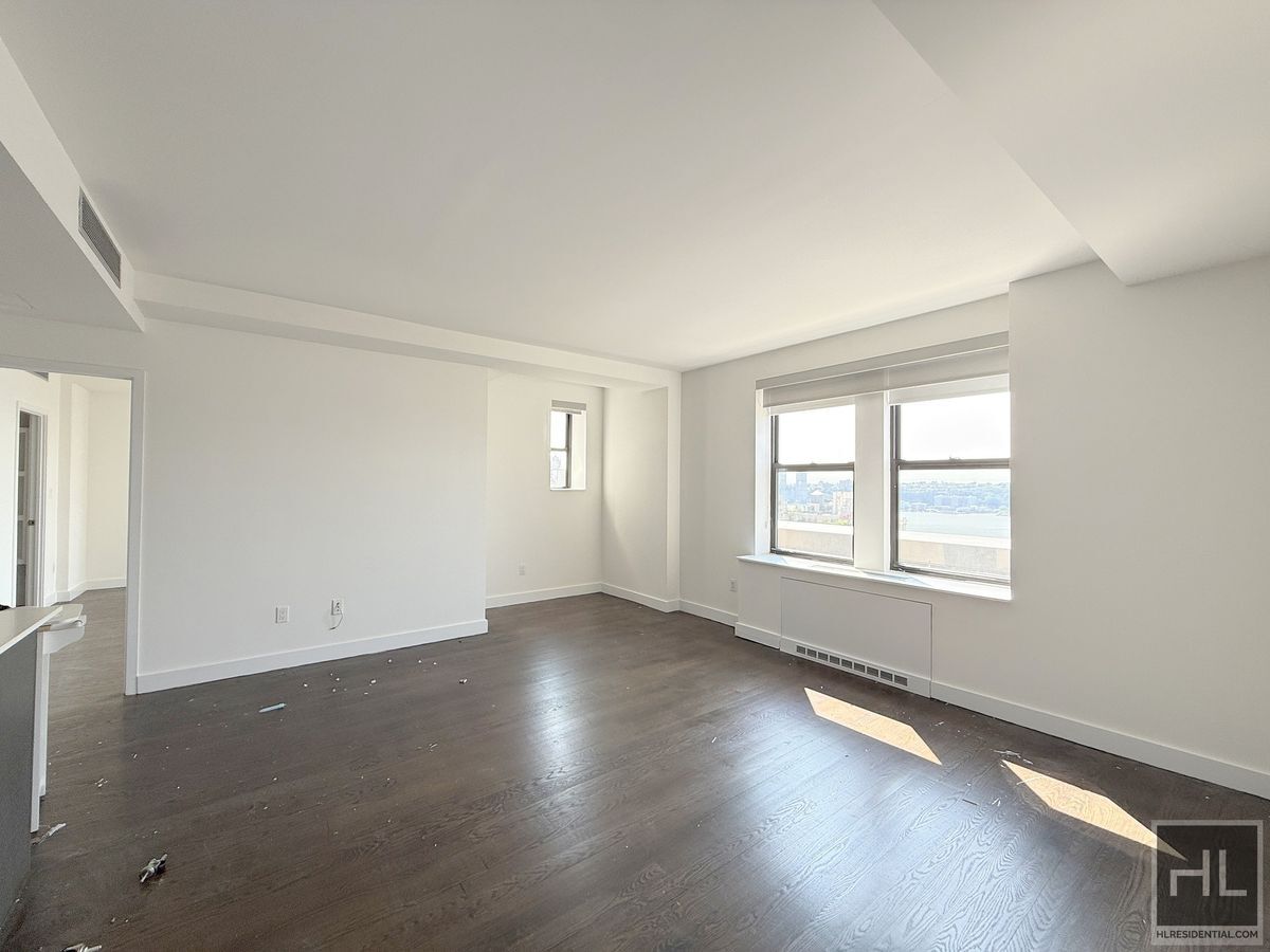 Building Photo - No fee 2 bed 2 bath WEST END AVENUE