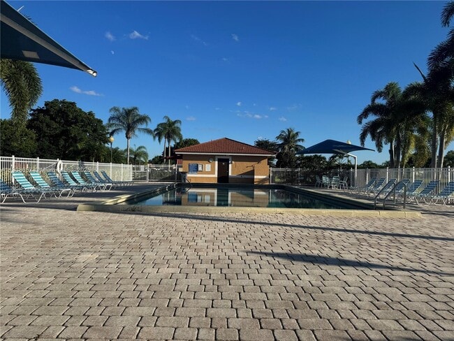 Building Photo - 5226 Brian Blvd