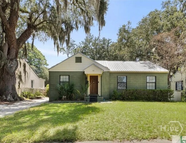 Primary Photo - 12 Bee Rd