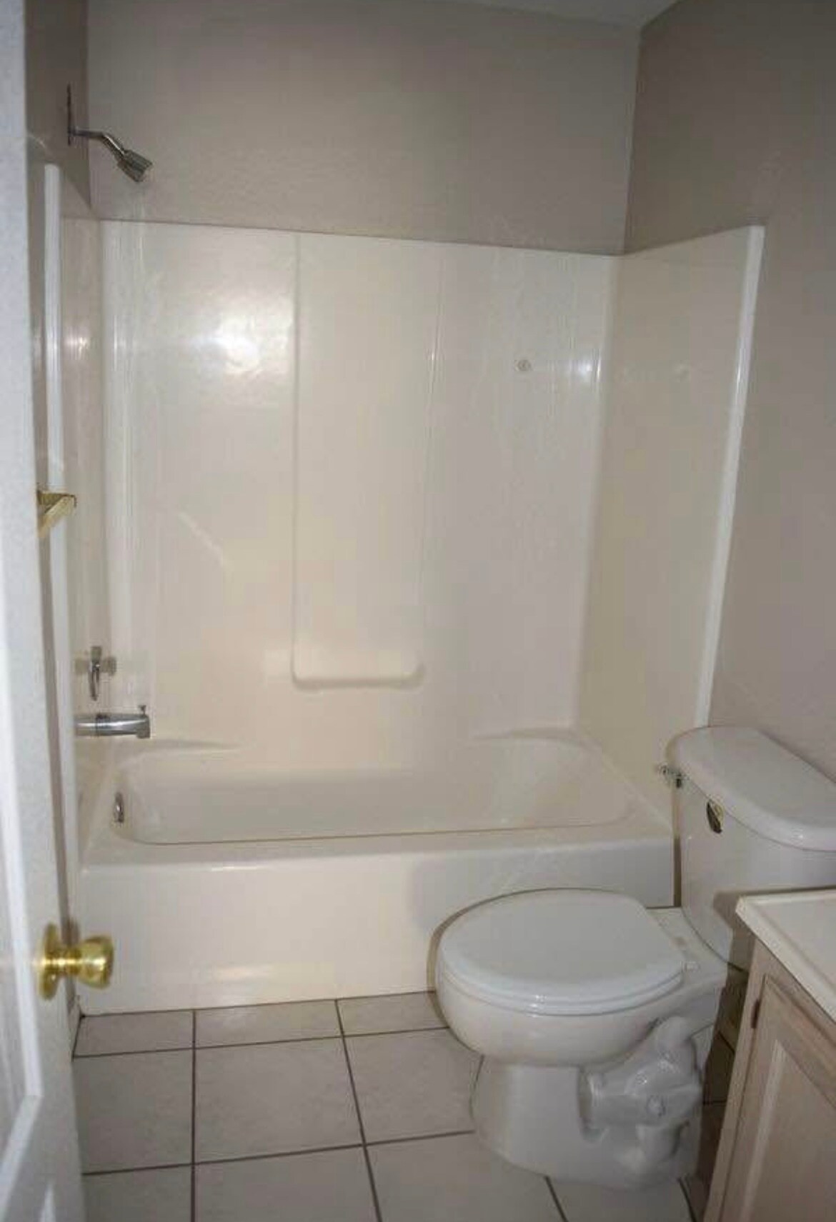 Building Photo - 2210 Peridot St