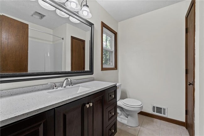 Building Photo - 2622 Sheffield Ct