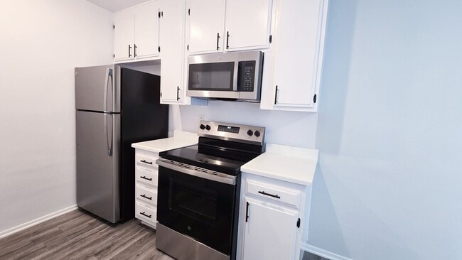 Interior Photo - 18424 Halsted Avenue