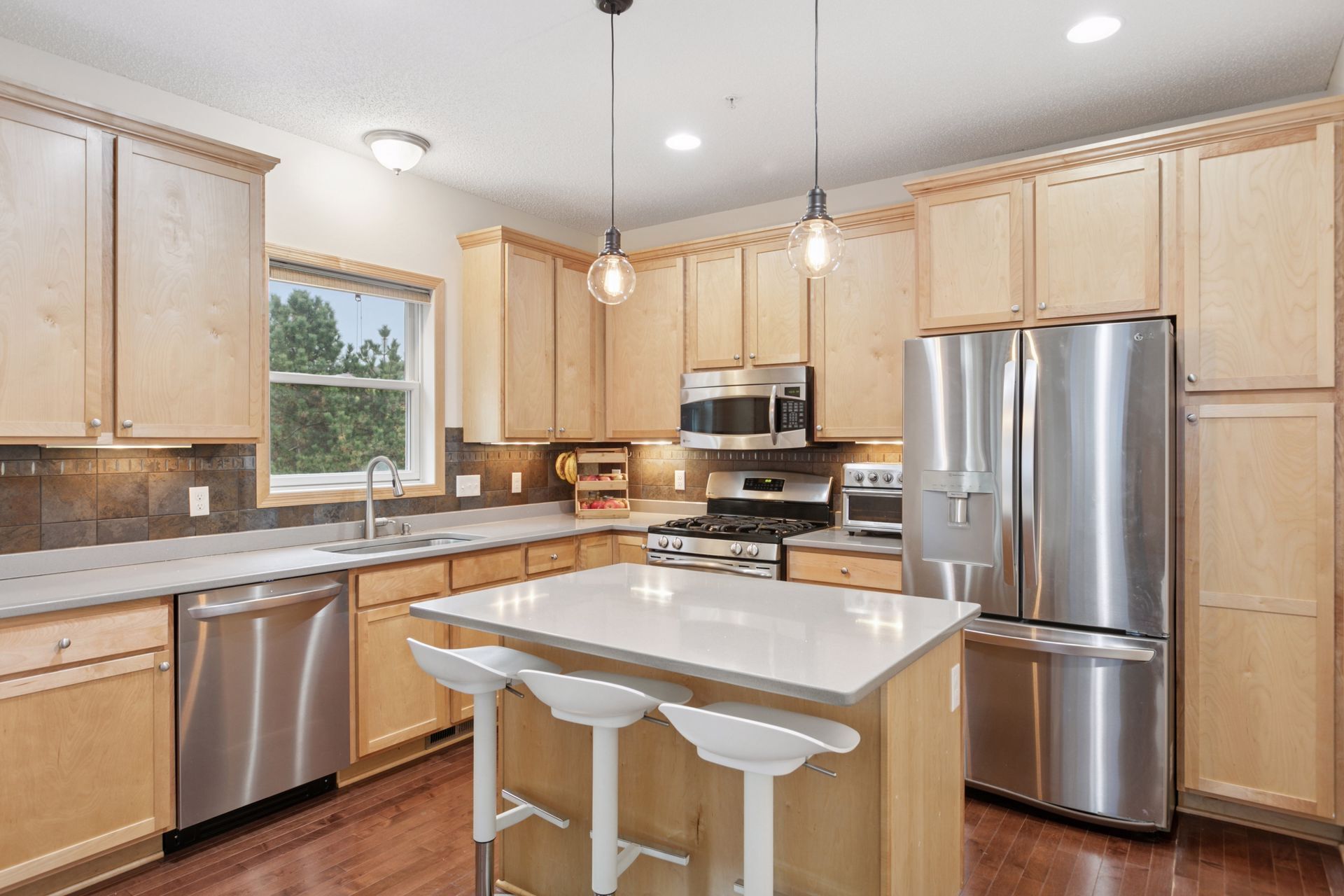 Building Photo - 10749 Falling Water Ln