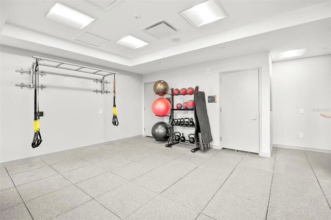 Building Photo - 400 Central Ave