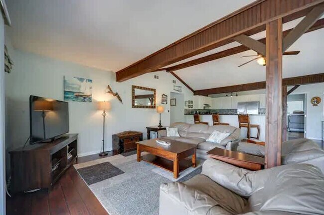 Primary Photo - 1288 Canyon Springs Dr