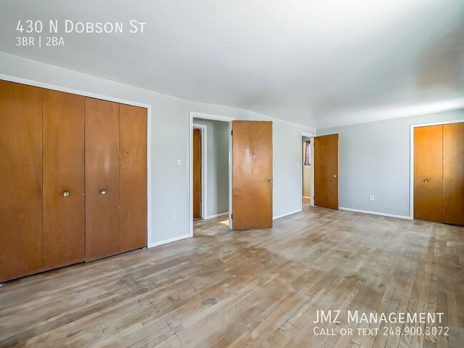 Building Photo - 430 N Dobson St