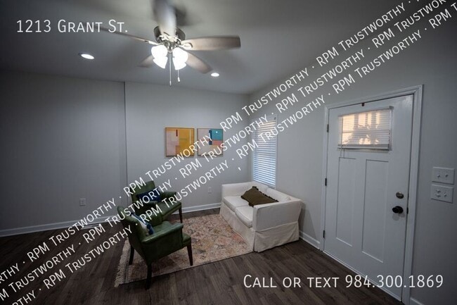 Building Photo - 1213 Grant St