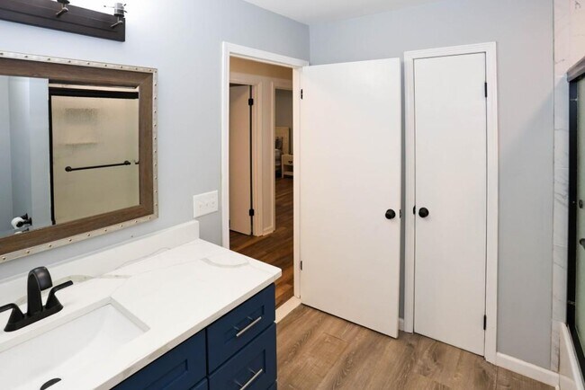 Building Photo - 6157 Orville Dr