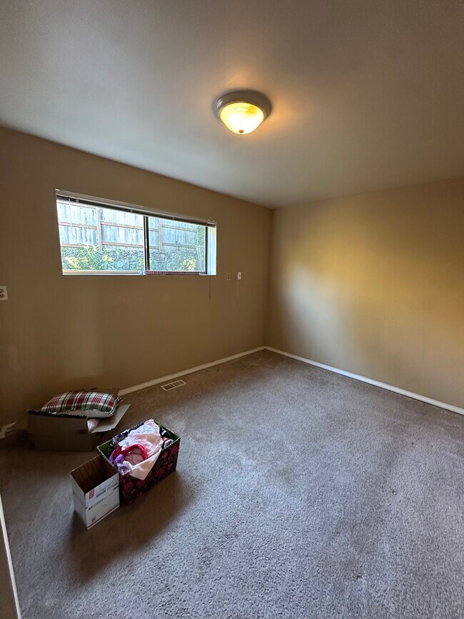 Building Photo - 520 Olympic Ave