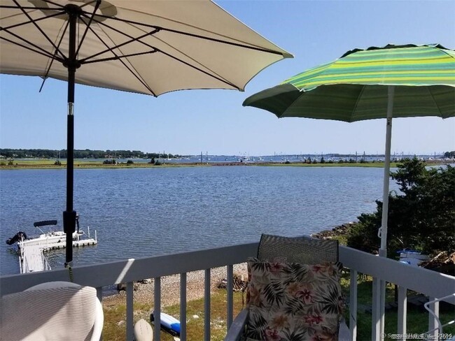 Building Photo - 212 Cedar Rd