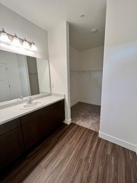 Building Photo - 3364 Hardman Way