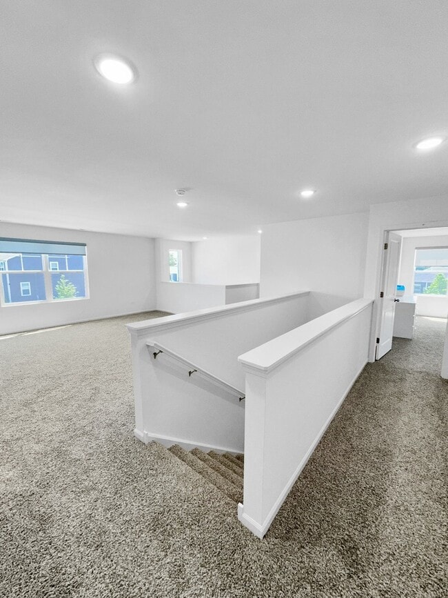 Building Photo - 765 Kentshire Cir