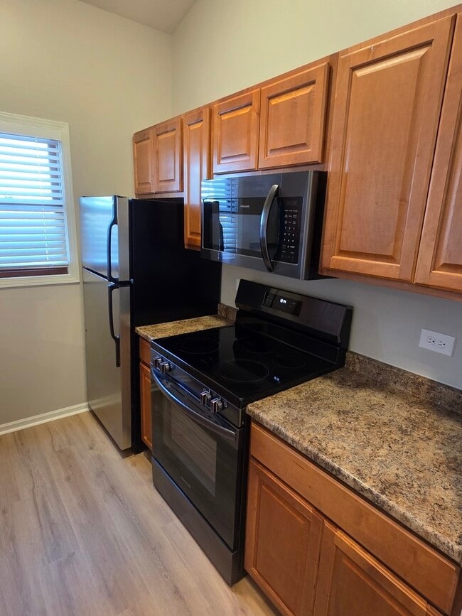 Building Photo - 1361 Cunat Ct