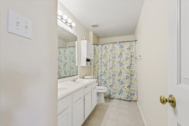 Building Photo - 3005 Diamond Bay Dr