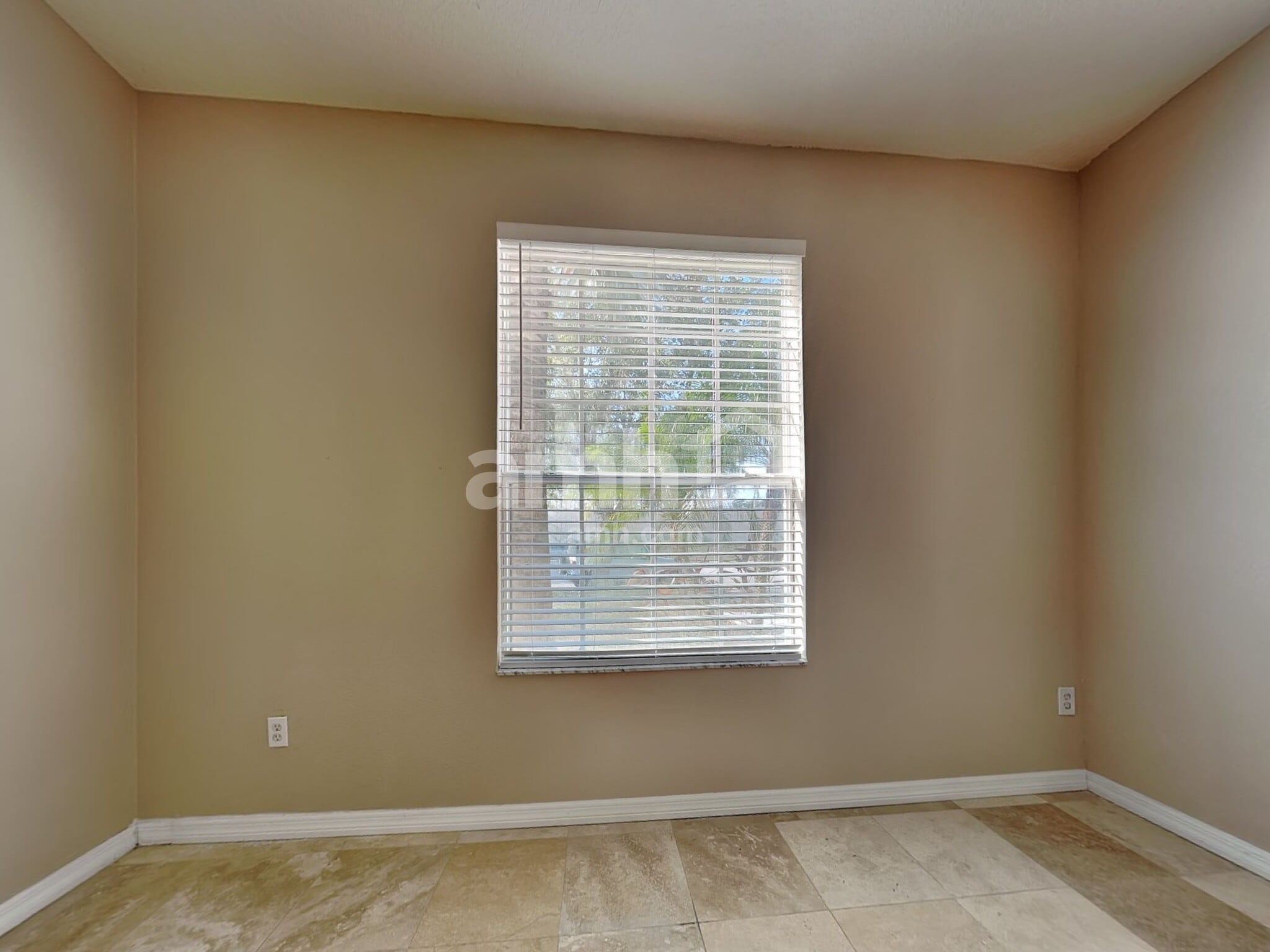 Building Photo - 15534 Lake Bella Vista Dr