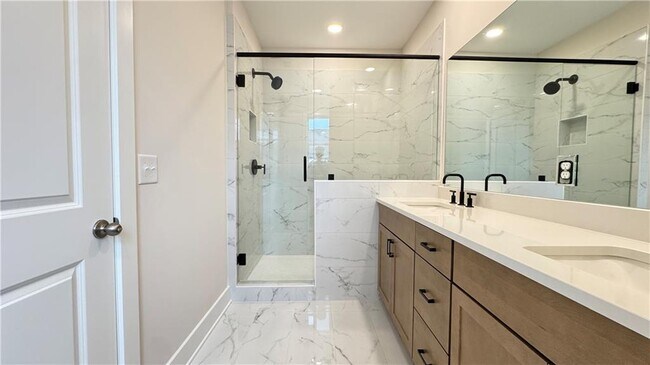 Building Photo - 2611 Alcovy Trl NE