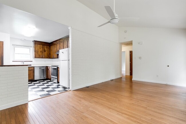 Building Photo - CHARMING 3-BEDROOM CEDAR SIDED RANCH HOUSE -Available