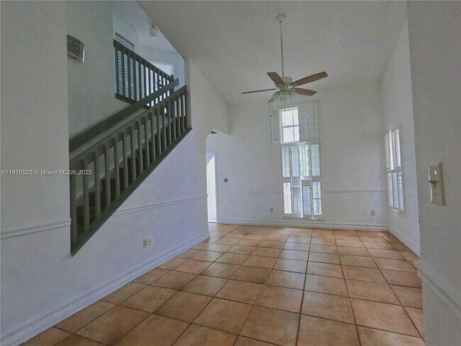 Building Photo - 11733 SW 117th Ct