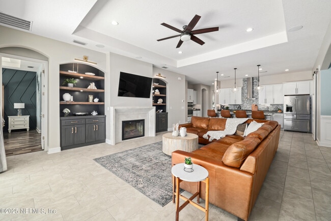 Building Photo - 318 Windwalker Dr