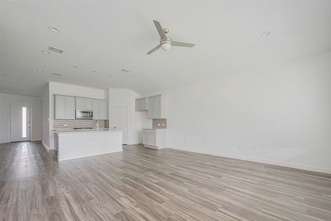 Building Photo - 133 Aurora Spgs Dr