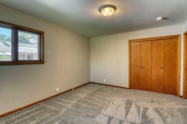 Building Photo - 1817 14th St S