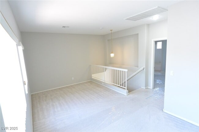 Building Photo - 10412 Sloping Hill Ave