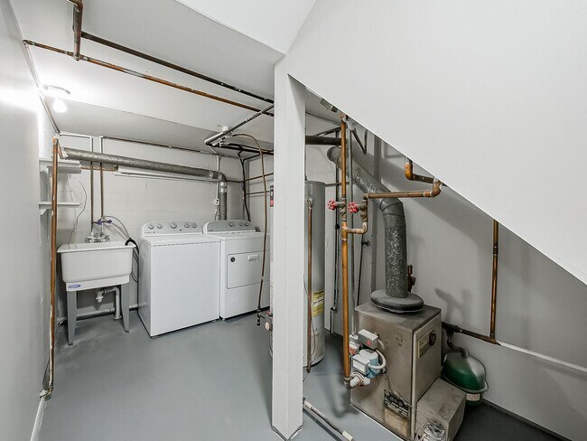 Building Photo - Easy Living in White Lake 2 Bed Home in Great Location