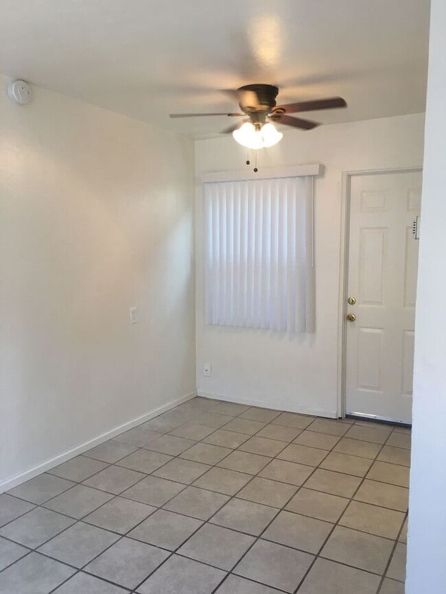 Building Photo - 1 MO Free!! Delightful Cottage Style Apartment in heart of Normal Heights!