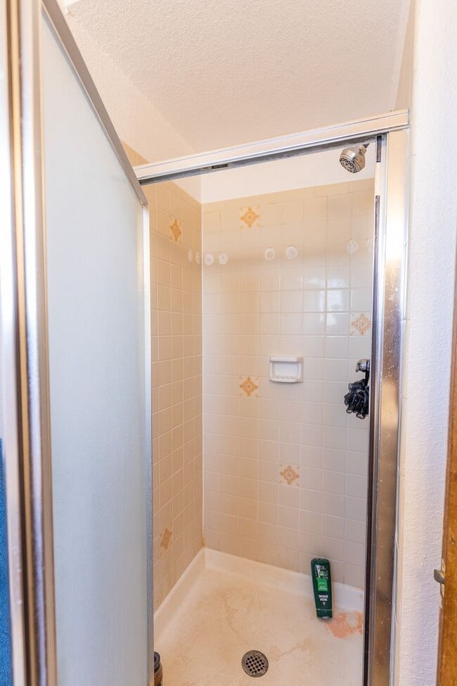 Building Photo - Cozy Three Bedroom Home with Solar Panels