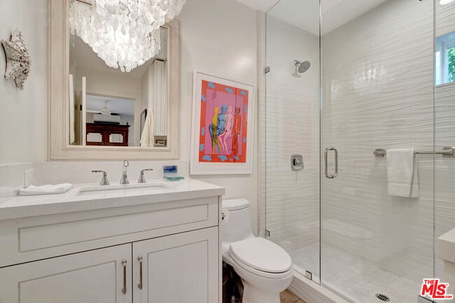 Building Photo - 3859 Rambla Pacifico St