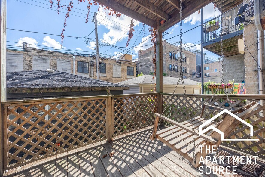 Building Photo - 1631 N Mozart St
