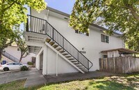 Building Photo - 4772 Greenholme Dr