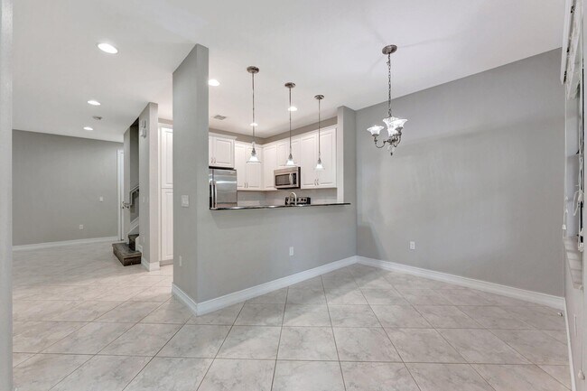 Building Photo - 10850 NW 74th Dr