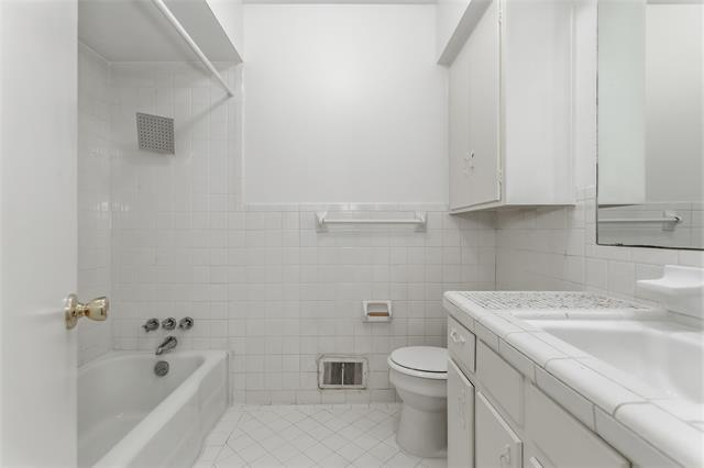 Building Photo - 7505 Brentcove Cir