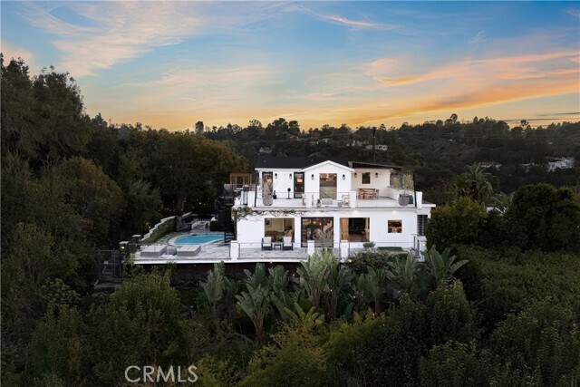 Building Photo - 3642 Alta Mesa Dr